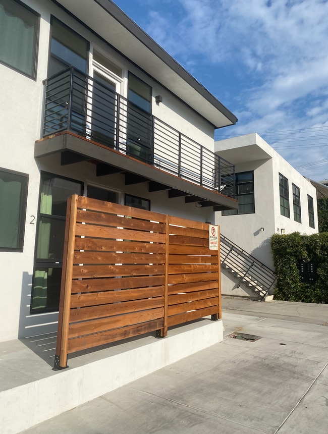 Building Photo - 315 S Hamel Rd