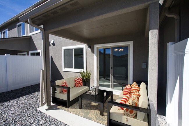 Building Photo - 654 Trinity Way