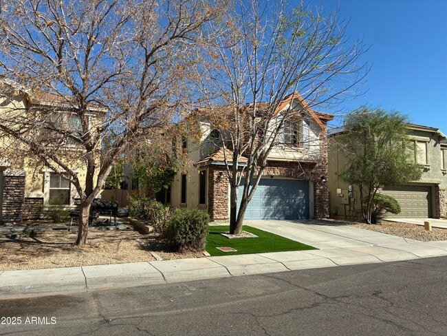 Building Photo - 13438 W Rose Ln