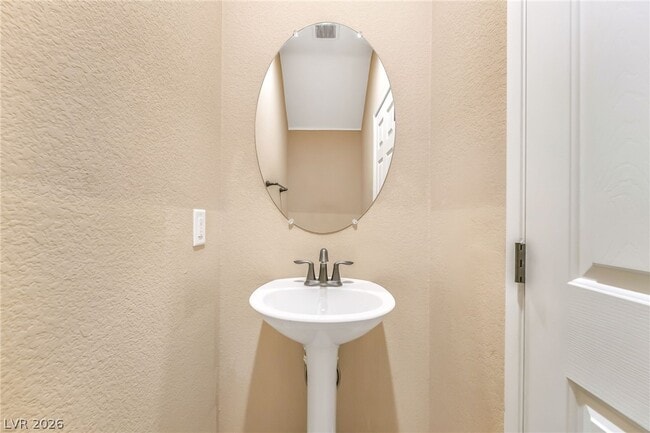 Building Photo - 6183 Yankee Spring St