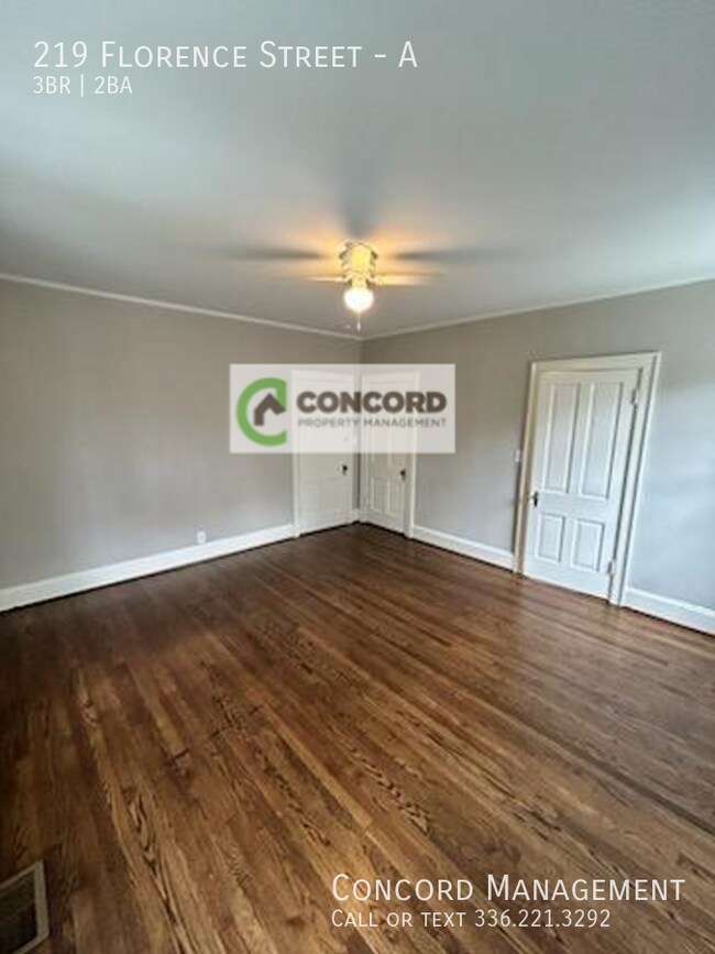 Building Photo - 219 Florence St