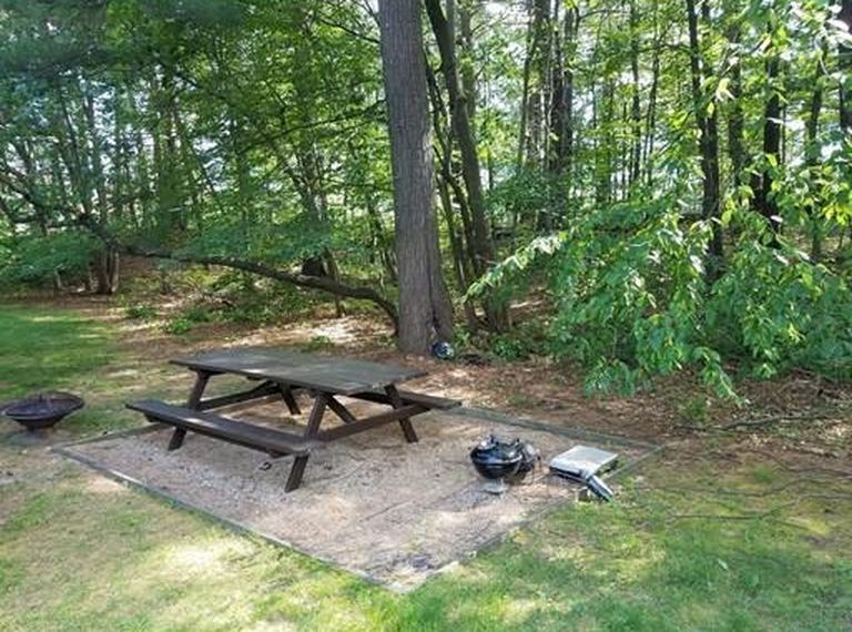 Building Photo - 42 Swanson Ct