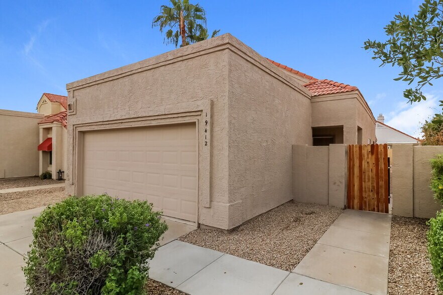 Building Photo - 19412 N 76th Ave