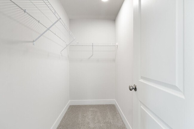 Building Photo - 10 Seover Wy