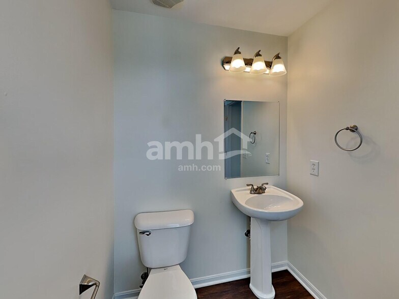 Building Photo - 4250 Hidden Creek Ct