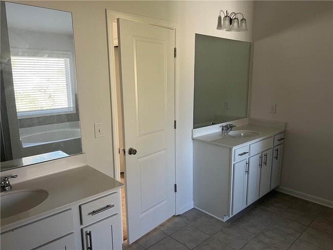 Building Photo - 6499 Panasa Ct