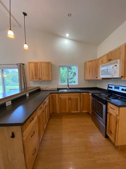 Building Photo - 2646 Delphi Rd SW