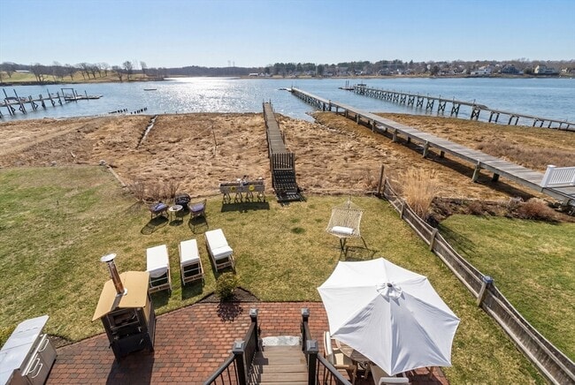 Building Photo - 16 Fosters Point