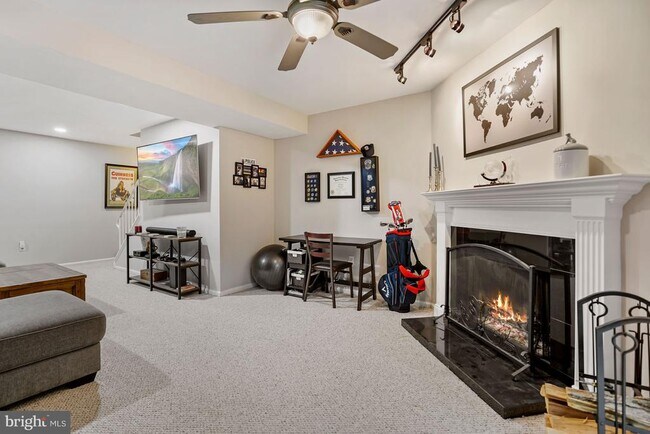 Building Photo - 7930 Bubbling Brook Cir