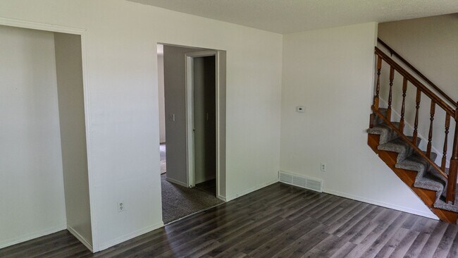 Building Photo - Charming Updated Home in the Heart of Toledo