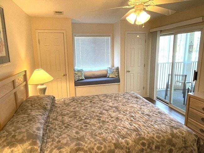 Building Photo - Four-month rental - Furnished Two Bedroom Condo at Eastport on Waterway!