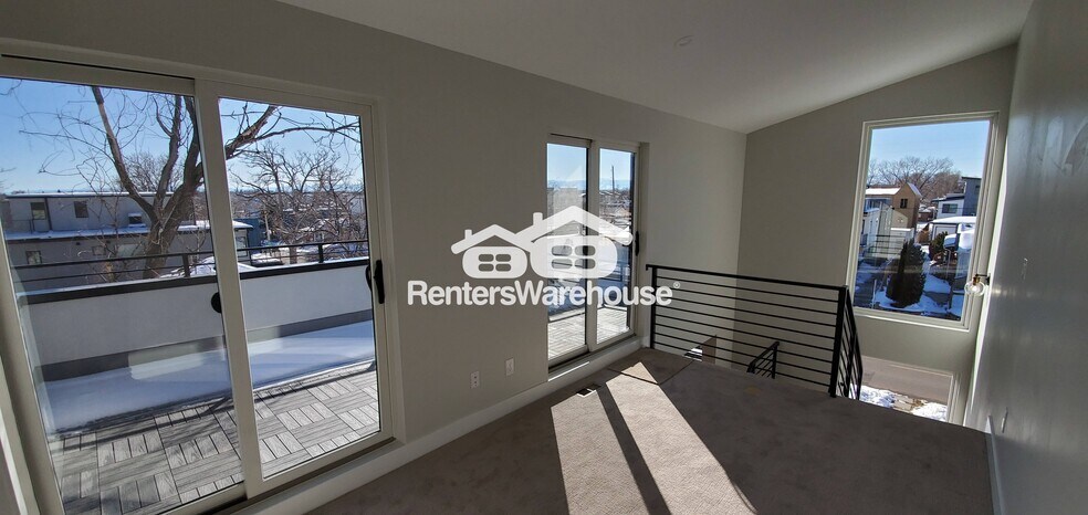 Building Photo - 1338 Perry St
