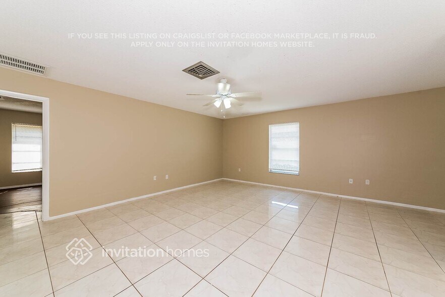 Building Photo - 8900 Phyliss Ave