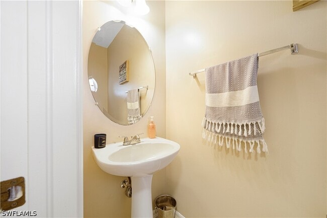 Building Photo - 3223 Antica St