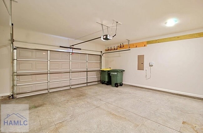 Building Photo - 25 Ashmont St