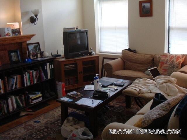 Building Photo - 1801 Beacon St