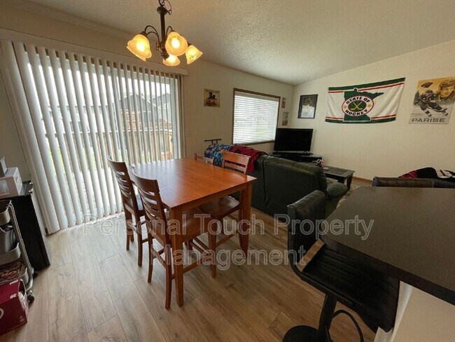 Building Photo - 2580 5th St W