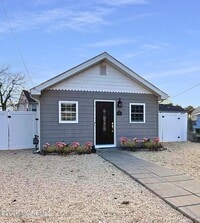 Building Photo - 170 Cherry Quay Rd