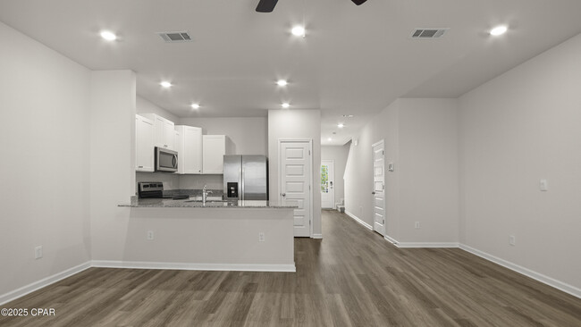 Building Photo - 1761 Jakes Dr