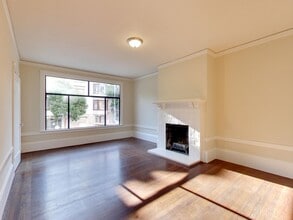 Building Photo - 2041 Hyde St