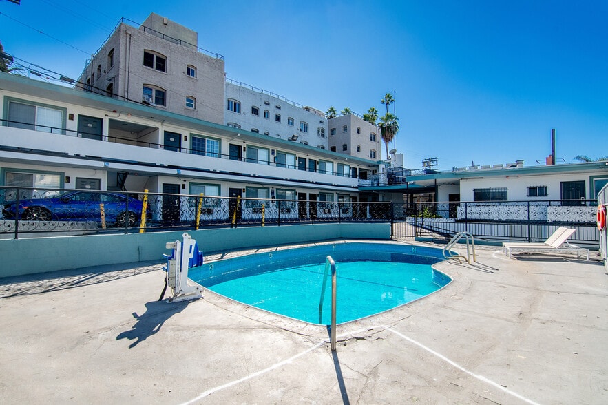 Primary Photo - Royal Viking