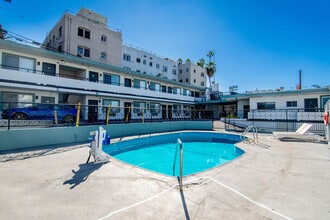 Building Photo - Royal Viking