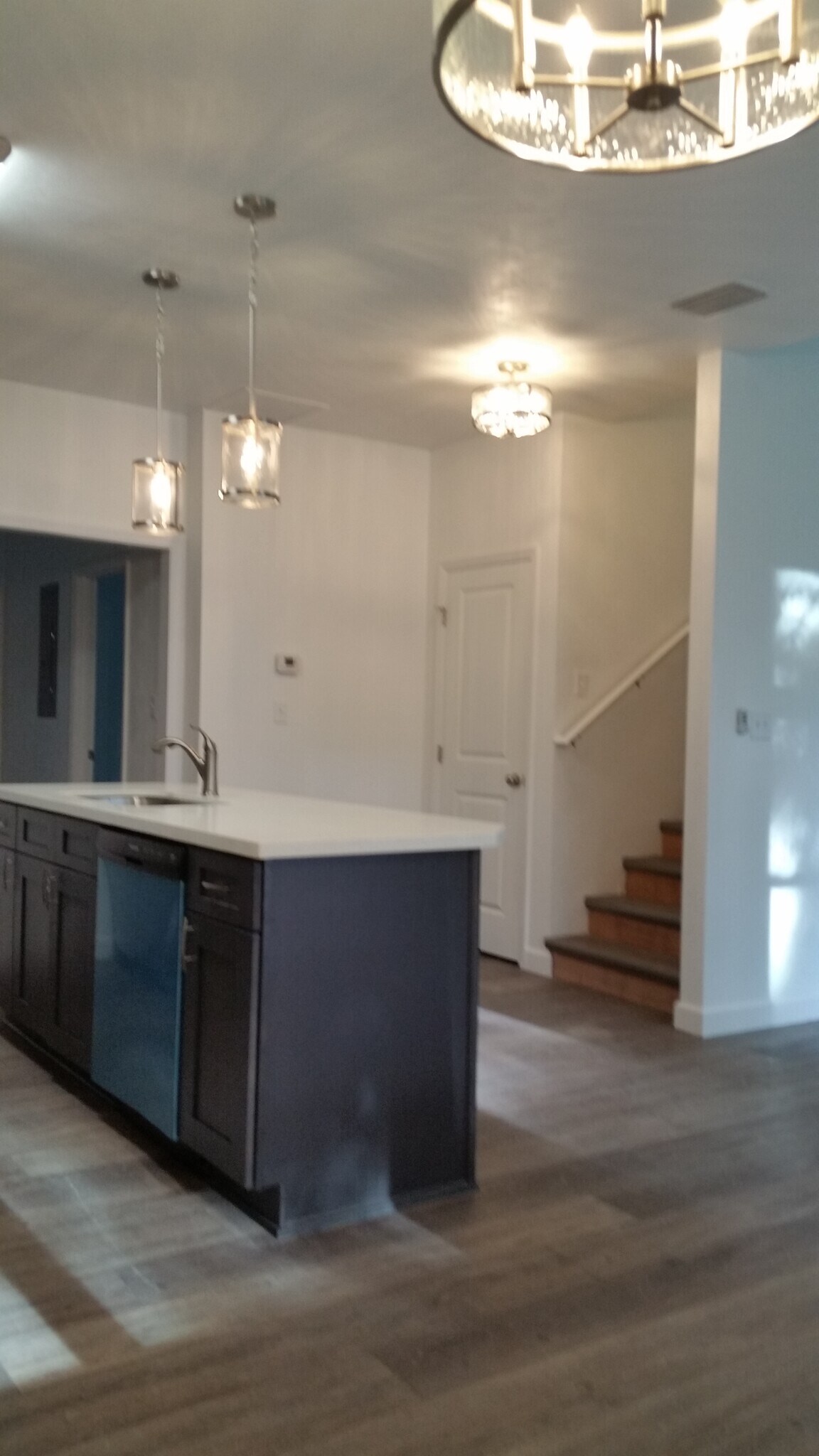 island to stairs - 304 NW 15th Ter