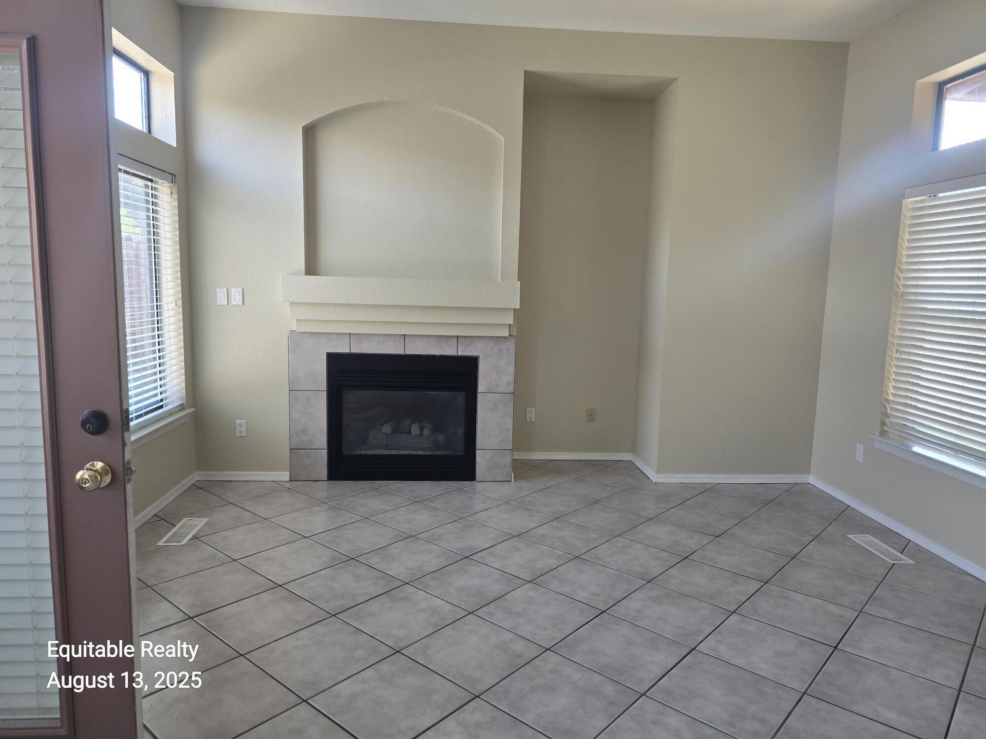 family room off kitchen - 2127 Globe Willow Ave NE