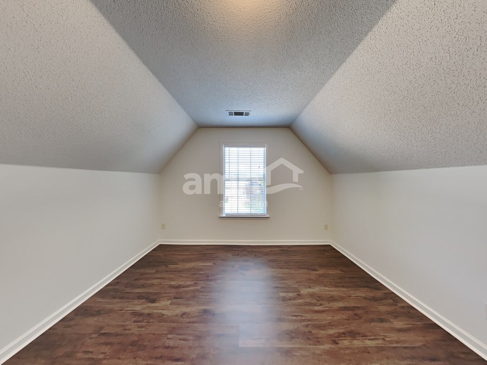 Building Photo - 6889 Show Boat Ln
