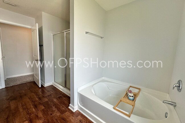Building Photo - 4/2 in Redstone Subdivision!! AVAILABLE 10...
