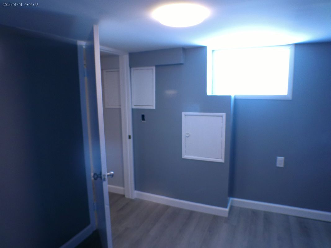 Building Photo - 114-116 Laurel Pl