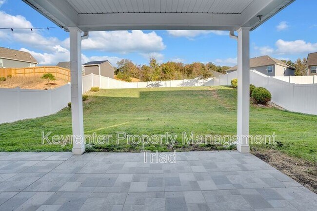 Building Photo - 5470 Noble View Dr