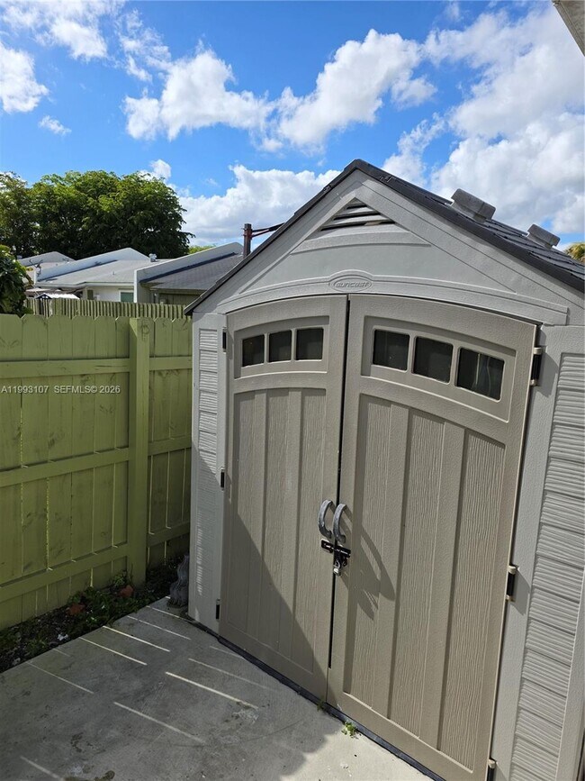 Building Photo - 12241 SW 115th Terrace