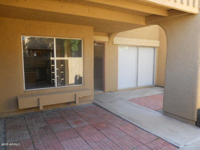 Primary Photo - 8434 N Central Ave