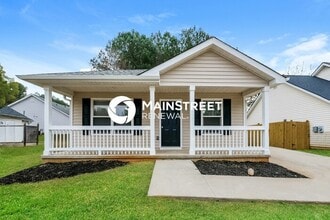 Building Photo - 3 Bedroom Pet-Friendly Home in Stockbridge, GA with Main Street Renewal