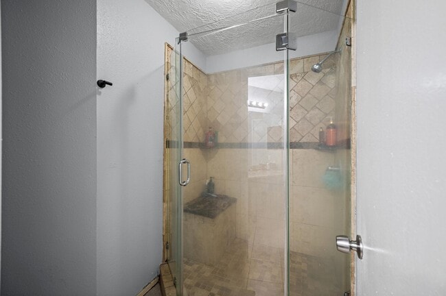 Building Photo - 1418 Pennygent Ln