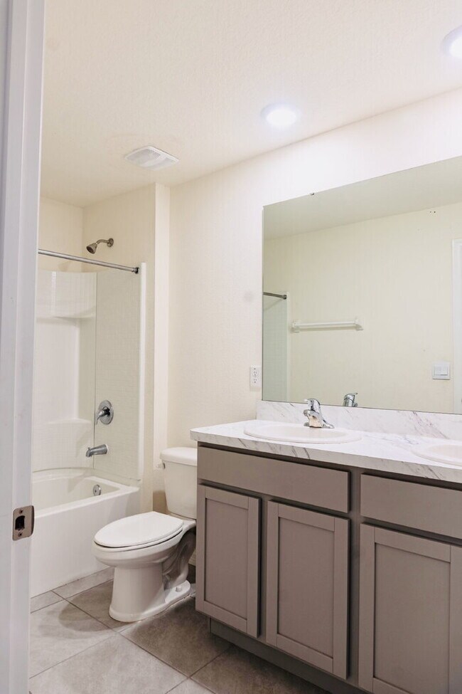 Building Photo - 11730 White Willow Ln