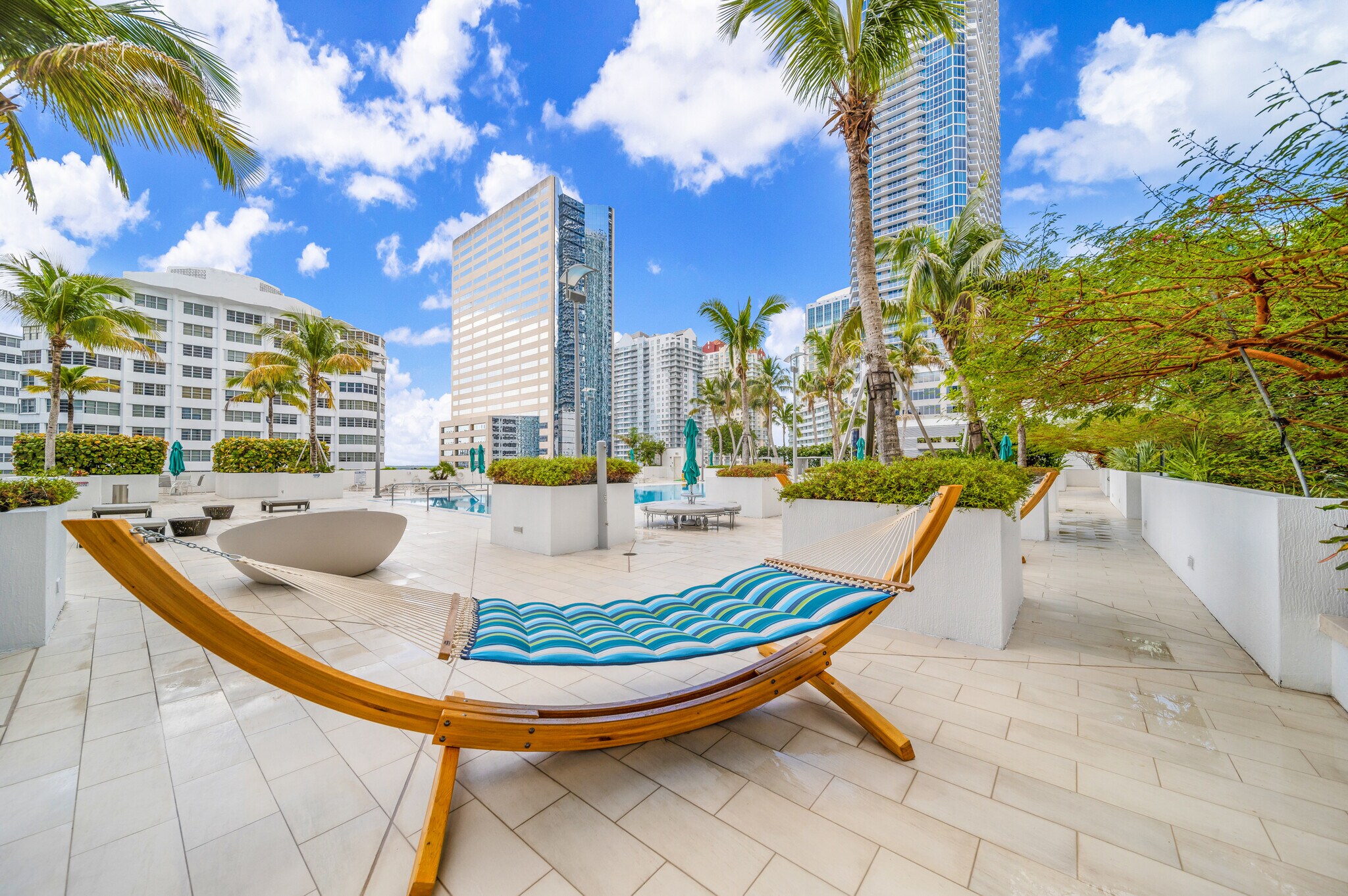 Building Photo - 951 Brickell Ave