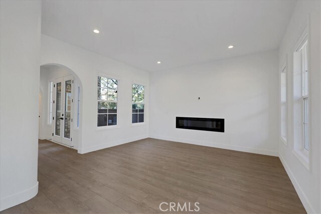 Building Photo - 16 Oroville