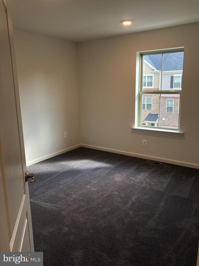 Building Photo - 2950 Timberneck Way