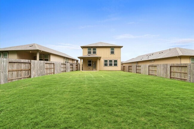 Building Photo - 7051 Silverleaf Oak St