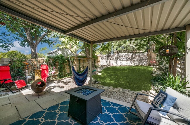 Building Photo - 8518 Sir Lancelot