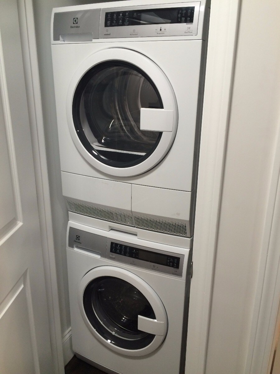 Building Photo - 6 Clearway St