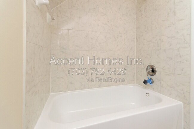 Building Photo - 5510 Trin St