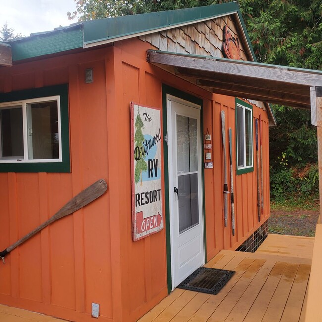 Building Photo - Awesome cabin for sale by owner or rent