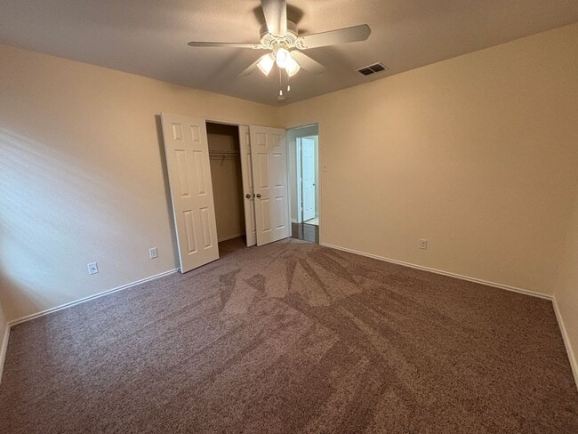 Building Photo - Spacious and Beautifully Maintained Arlington Home in Harris Ridge