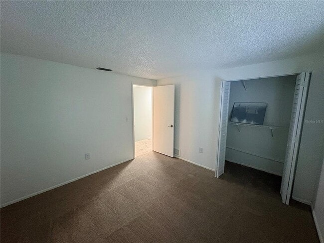 Building Photo - 308 57th Ave Dr E
