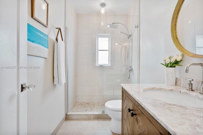 Building Photo - 1024 Lenox Ave.