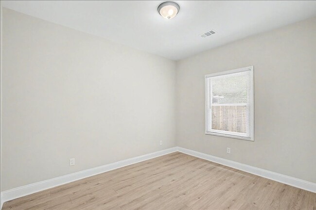 Building Photo - SECTION 8 WELCOME!! - 3 bedroom recently built - $250 gift card special