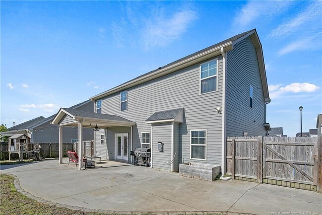 Building Photo - 688 Stonebriar Ave